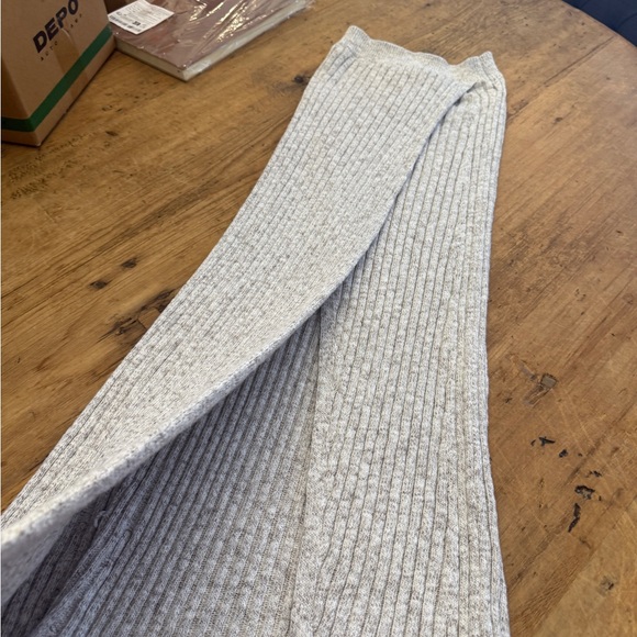 Free People Dresses & Skirts - Free People Light Gray Ribbed Maxi Skirt